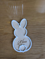 Personalisierter Hasen-Anhänger „Blumen-Schwänzchen“ | 3D-Look