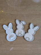 Personalisierter Hasen-Anhänger „Blumen-Schwänzchen“ | 3D-Look