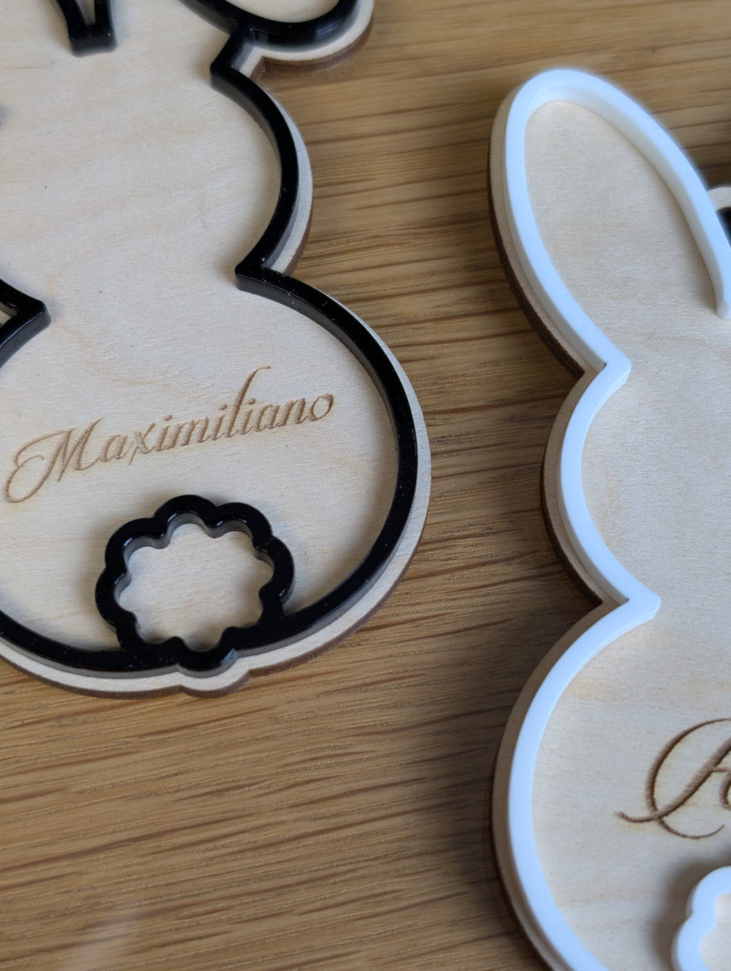 Personalisierter Hasen-Anhänger „Blumen-Schwänzchen“ | 3D-Look