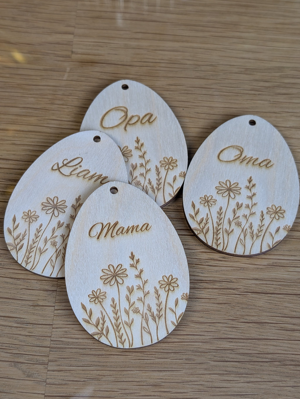 Holz-Ei „Wildblume“ personalisiert | Gravur & 3D-Hase