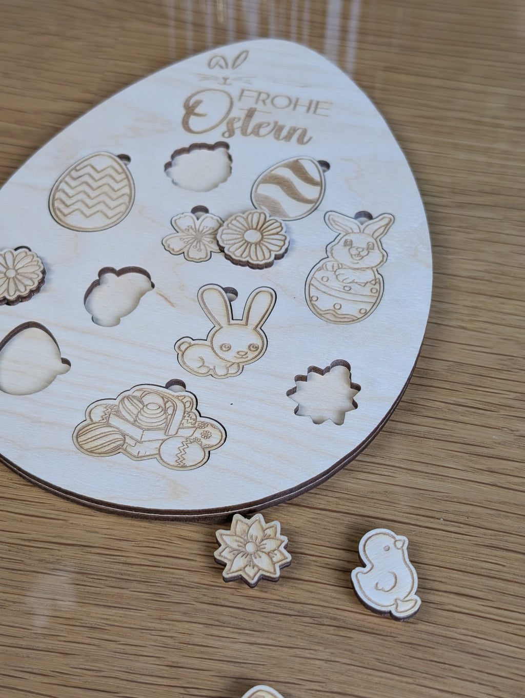 Montessori-Holzpuzzle „Osterzauber“ – Erstes Ostermotive & Formen entdecken