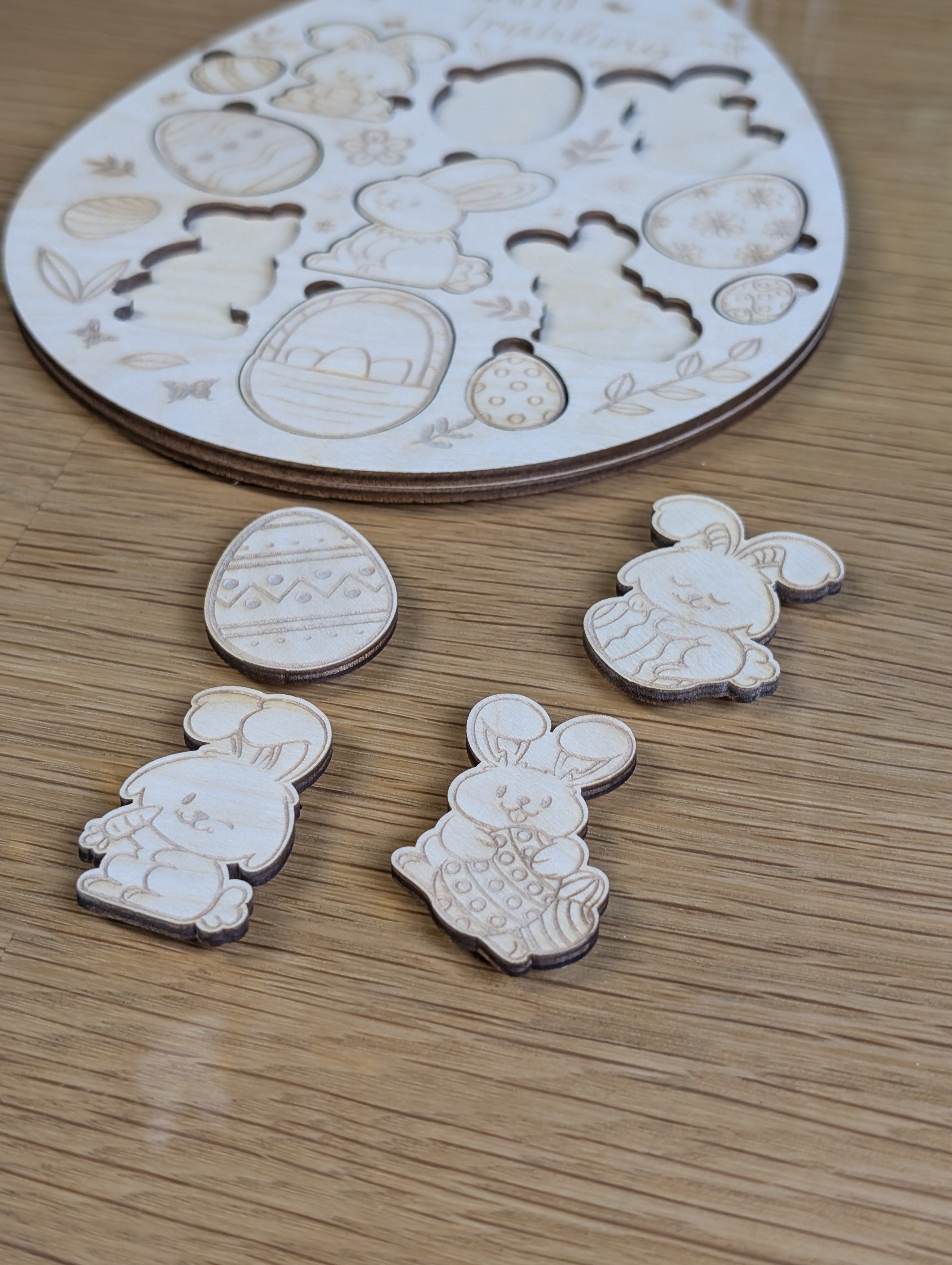 Montessori-Holzpuzzle „Hasenbande“