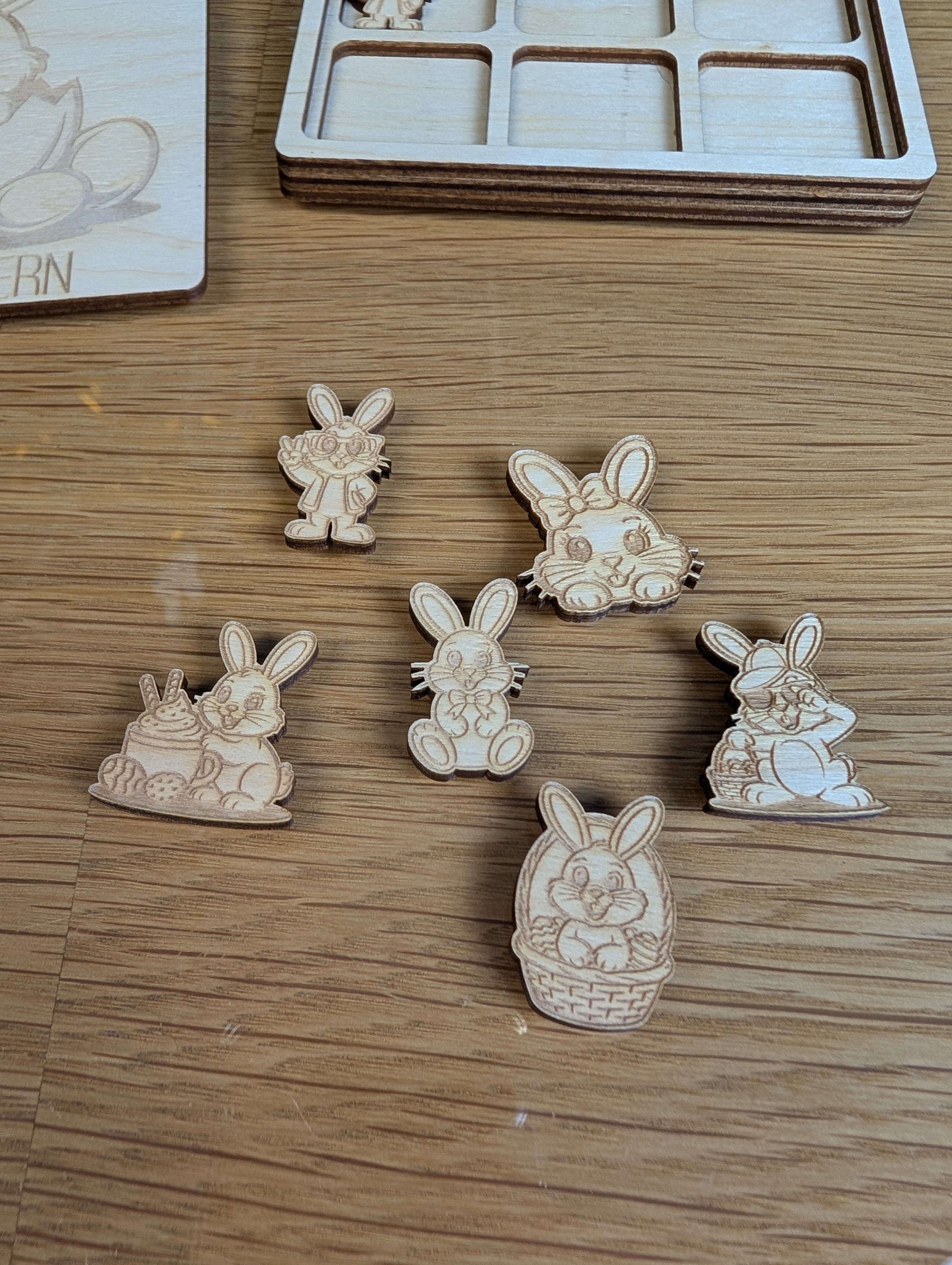 Holz-Reisespiel „Hasen-Tic-Tac-Toe“ | Oster-Edition