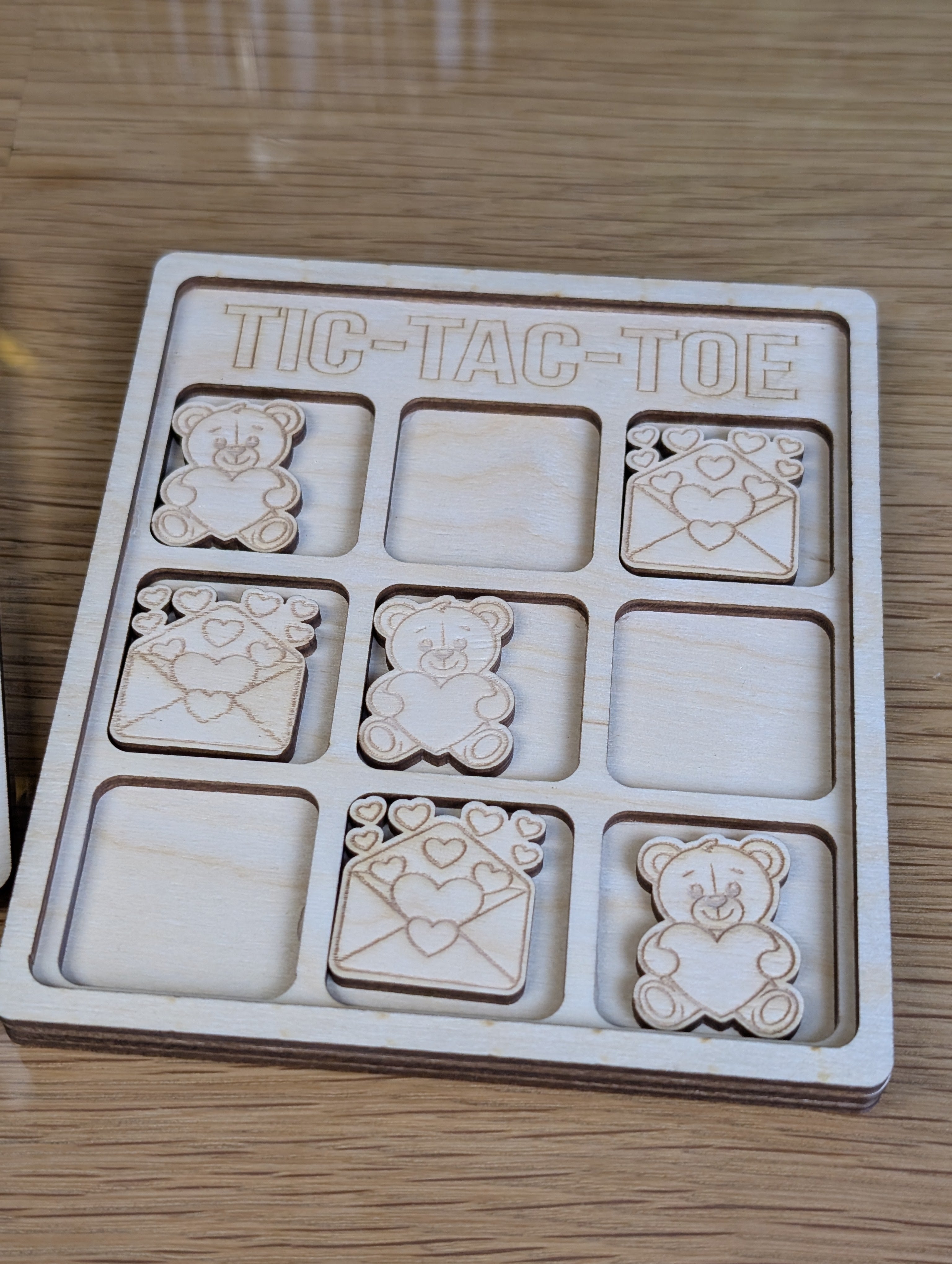 Holz-Reisespiel „Bärige Liebe“ | Valentinstag Tic-Tac-Toe