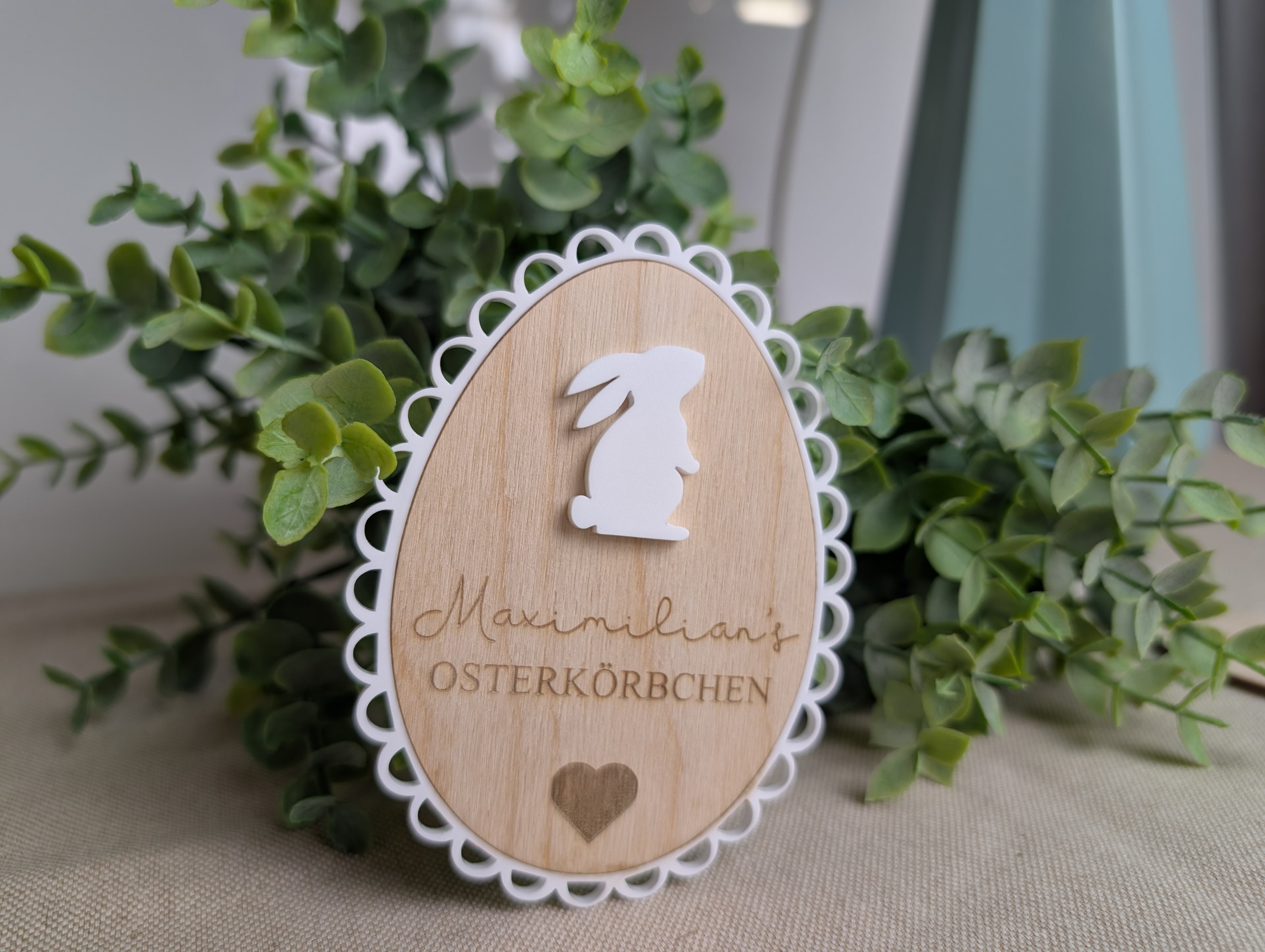 Personalisierter Oster-Anhänger "Osterkörbchen" | Holz & Acryl