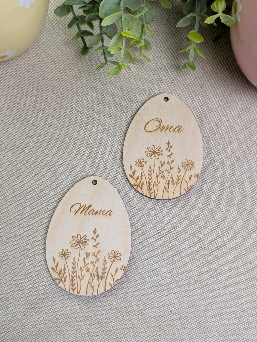 Personalisiertes Holz-Ei "Wildblume" mit Hase | Osterei Anhänger (Auch in Russisch / Kyrillisch)
