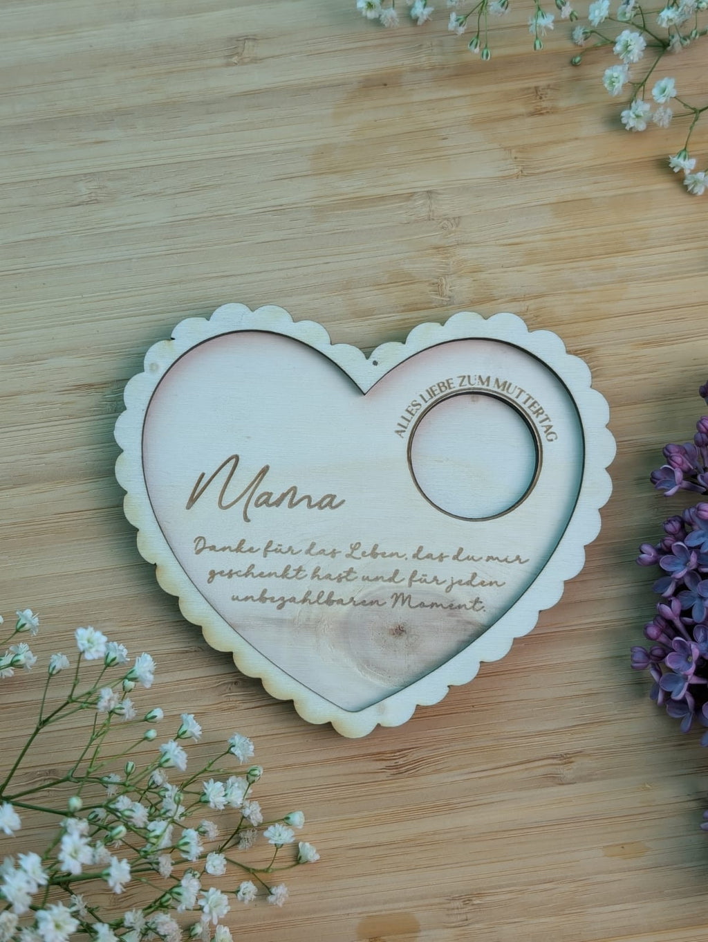 Muttertags-Teelichthalter aus Holz mit Gravur | Geschenk für Mama | Herz-Design