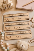 Personalisierte Lesehilfe mit Lineal aus Holz | Geschenk zur Einschulung