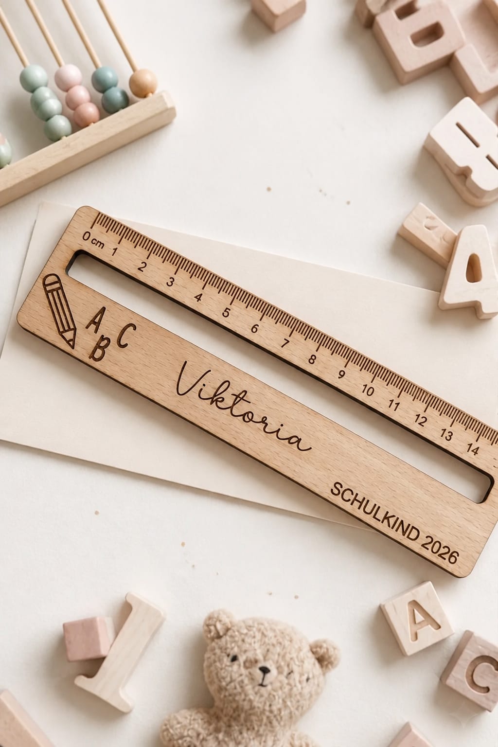 Personalisierte Lesehilfe mit Lineal aus Holz | Geschenk zur Einschulung