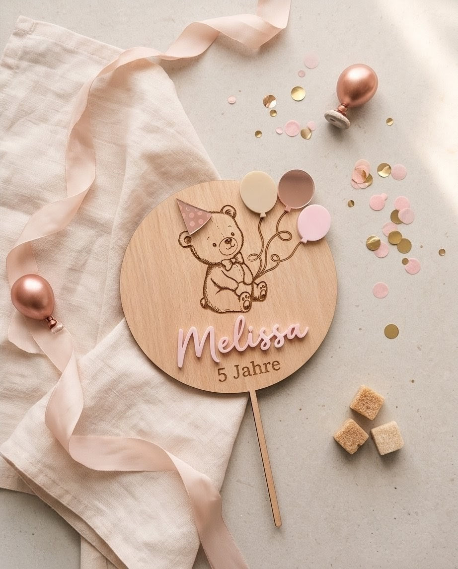 3D Cake Topper "Bär & Ballons" aus Holz & Acryl | Personalisiert