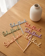 Cake Topper "Schulkind" aus Acryl | Eleganter Tortenstecker für die Einschulung in Wunschfarbe