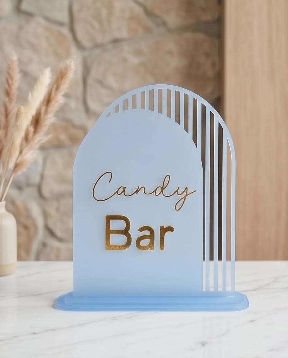 Aufsteller "Candy Bar" aus Acryl im Bogen-Design | Schild mit 3D-Schrift für Hochzeit & Event