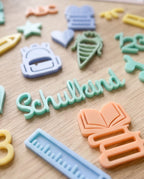 Acryl Tischkonfetti "Schulanfang" | Bunte Streudeko zur Einschulung im Set