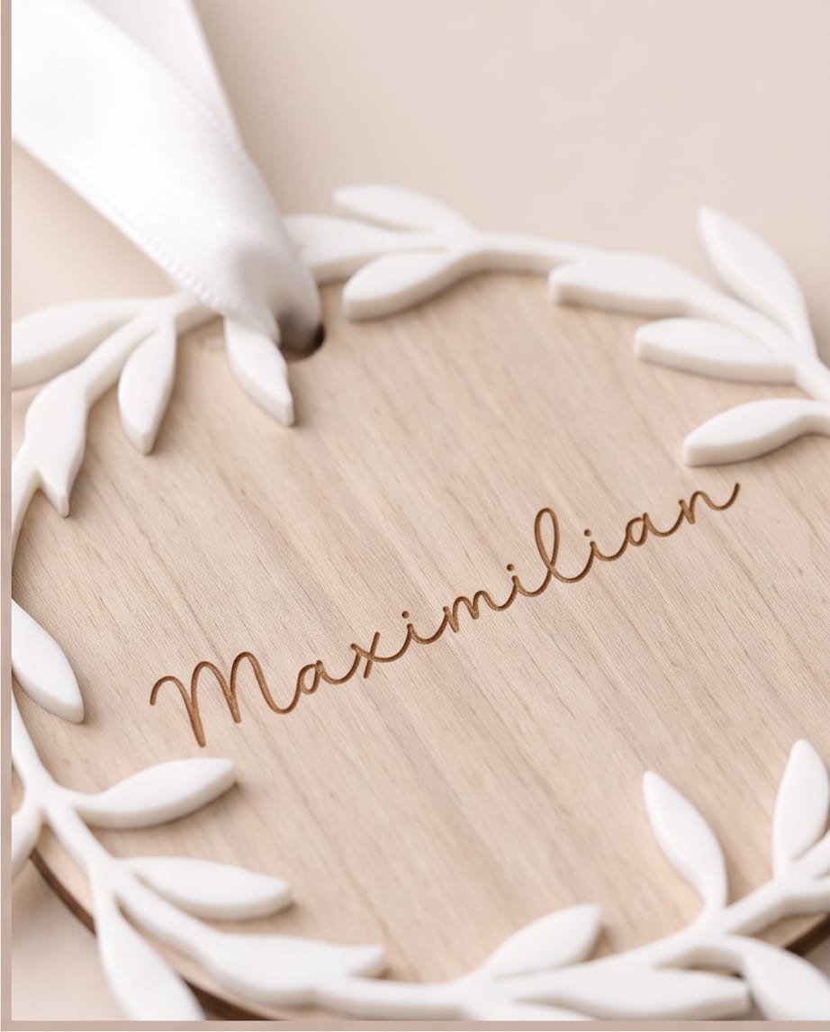 Personalisierte Weihnachtskugel aus Holz | 3D-Acryl Kranz | Christbaumschmuck