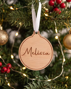 Personalisierte Weihnachtskugel aus Holz | Graviertes Namensschild